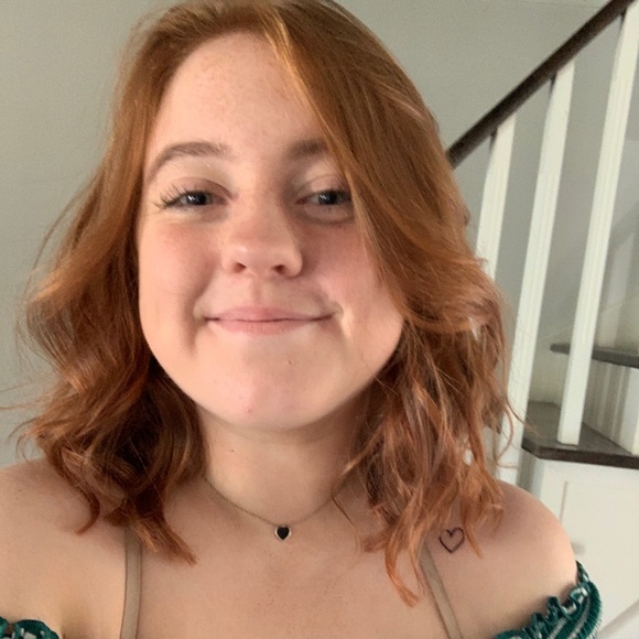 Meet your Posher, Megan - Picture 1 of 1